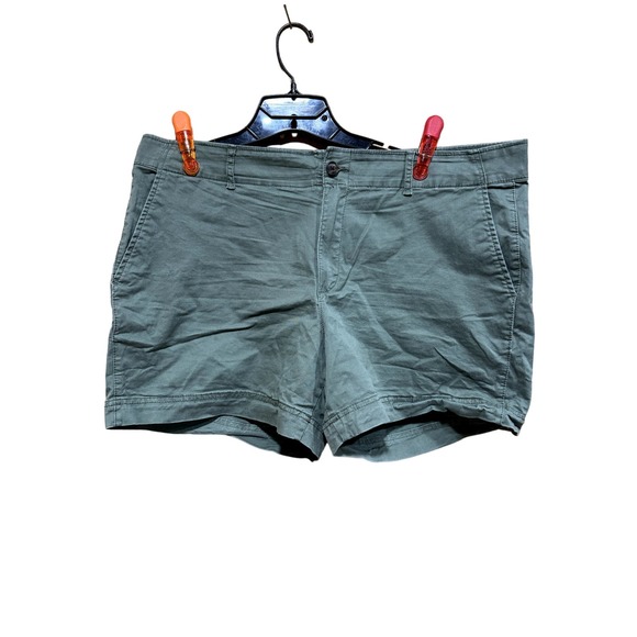 Gap Green Shorts - Picture 1 of 5